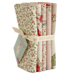 Tilda Merry Little Christmas Fat Quarter Bundle 5 fabrics 50 x 55 cm Cream July 2027